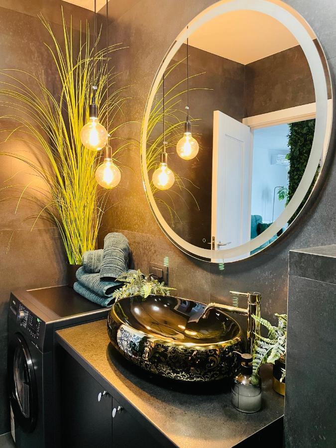 Aici Te Simti Ca Acasa Apartment ยาช ภายนอก รูปภาพ