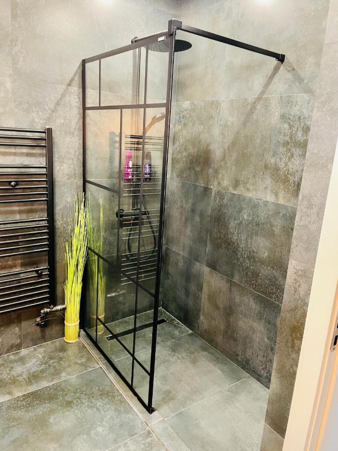 Aici Te Simti Ca Acasa Apartment ยาช ภายนอก รูปภาพ