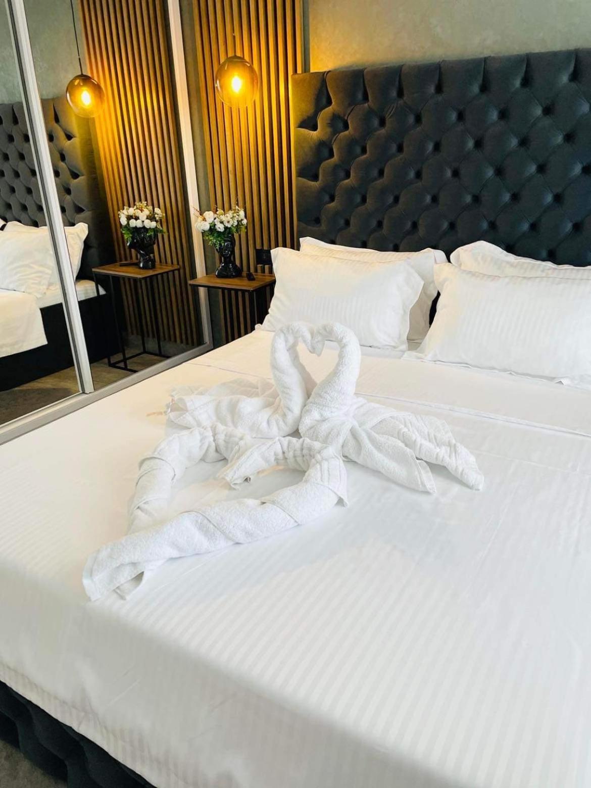 Aici Te Simti Ca Acasa Apartment ยาช ภายนอก รูปภาพ