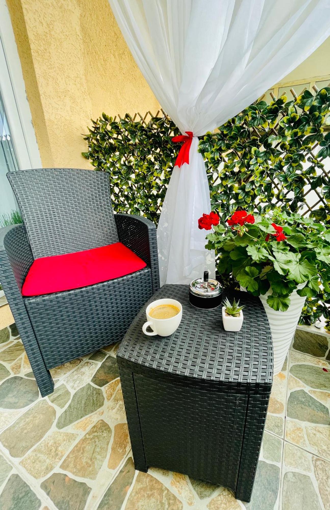 Aici Te Simti Ca Acasa Apartment ยาช ภายนอก รูปภาพ