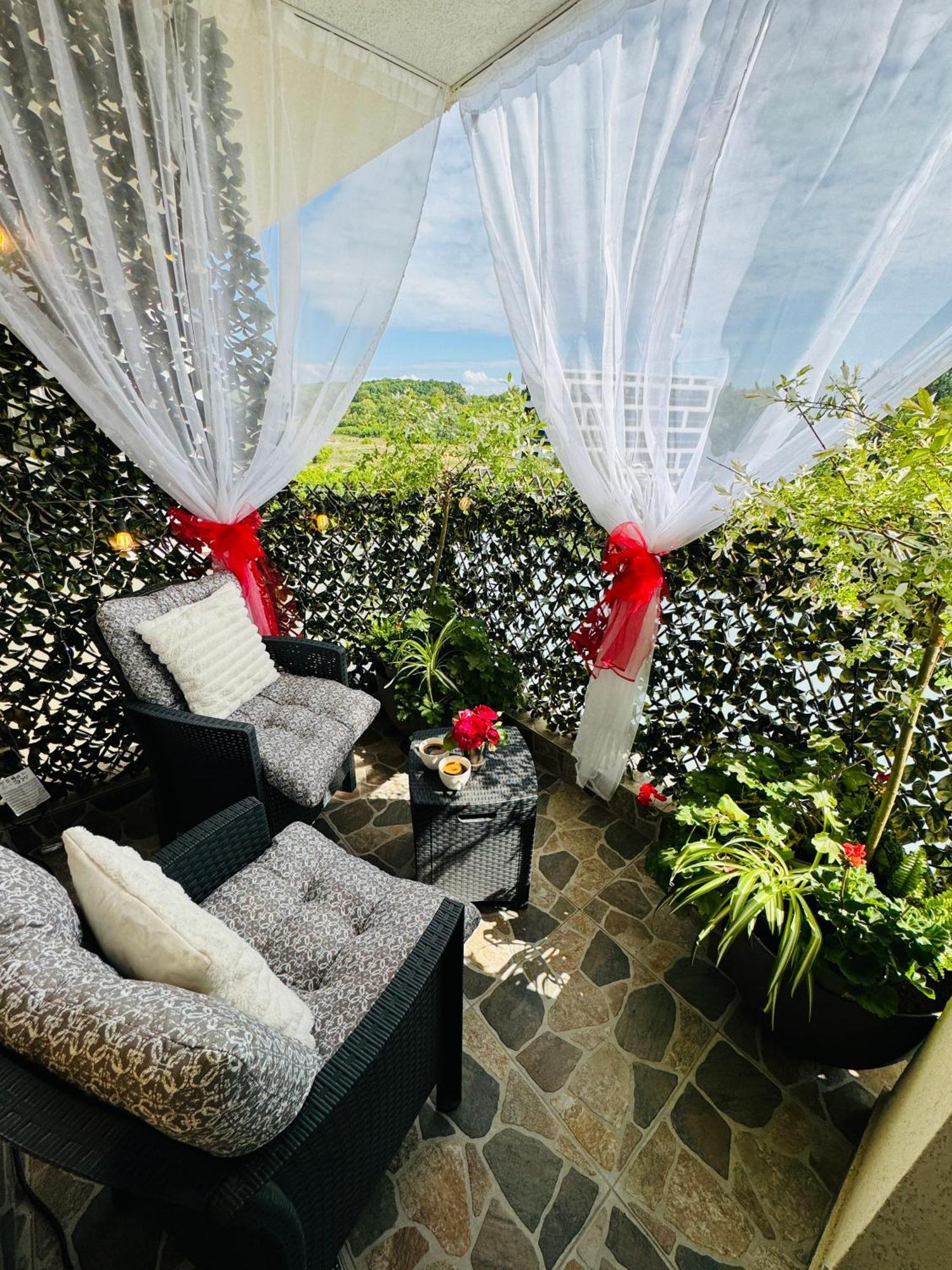 Aici Te Simti Ca Acasa Apartment ยาช ภายนอก รูปภาพ